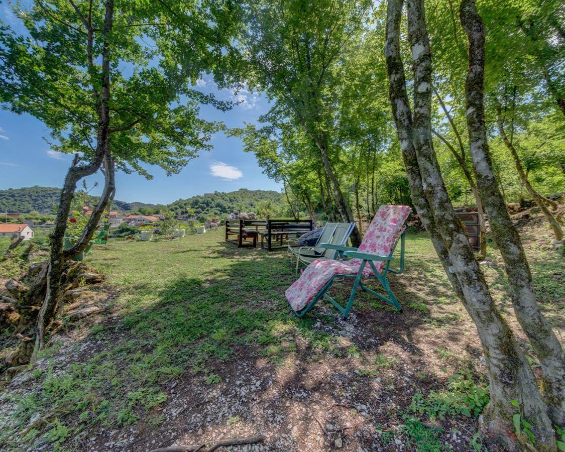 Holiday Home Pavle Rijeka Crnojevića Εξωτερικό φωτογραφία